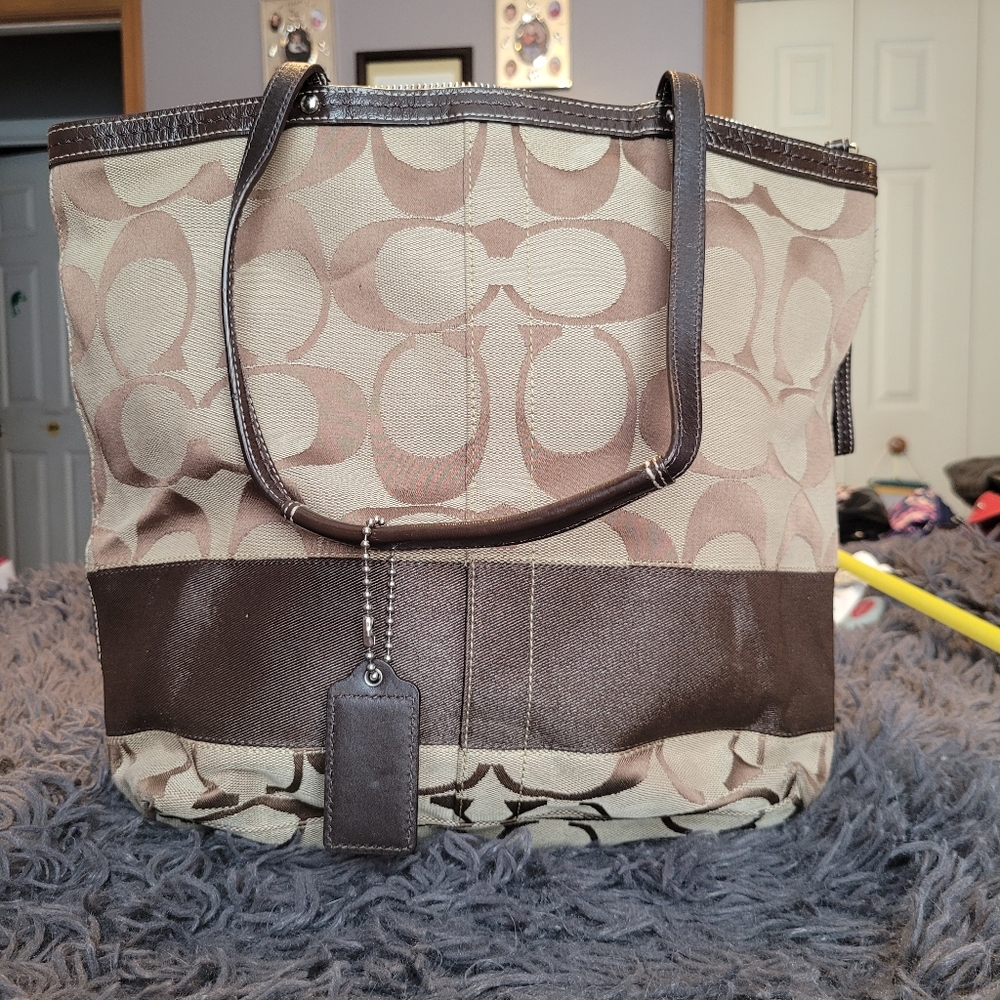Coach tote
